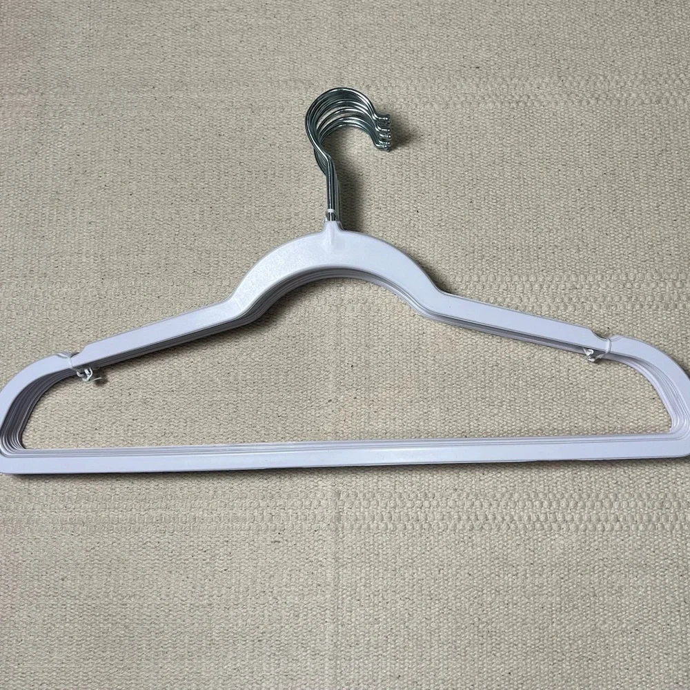 🏡NWOT A dozen ( 12 units ) of Slim silver hook hangers